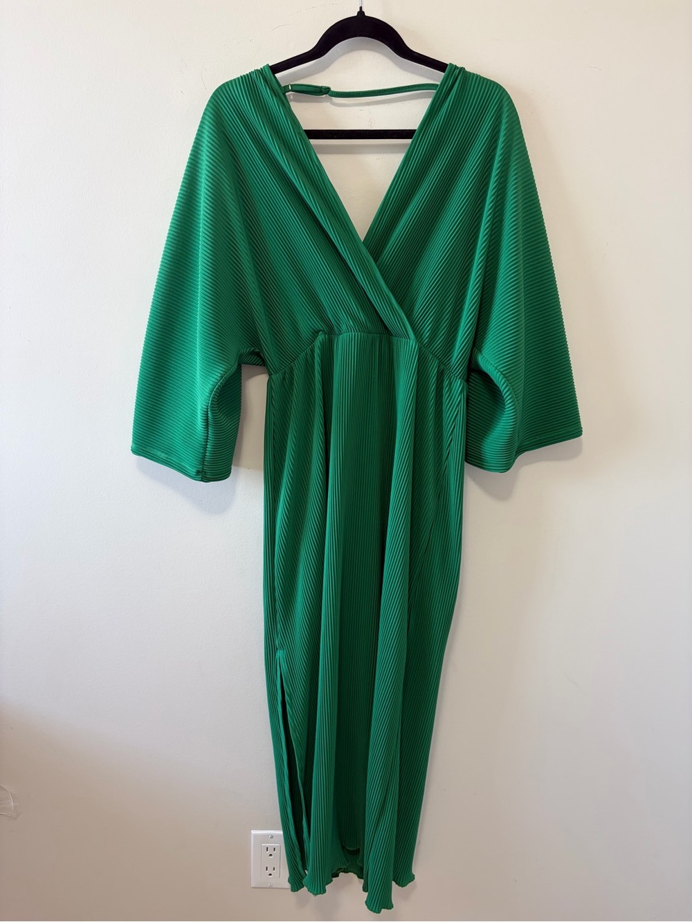 By Anthropologie Plisse V-Neck Wrap Midi Dress Emerald Kelly Green Size Small - Picture 4 of 16